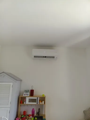 Installation de climatisation pour une chambre d'enfant à Narbonne, Narbonne, CLIM ELEC SERVICE
