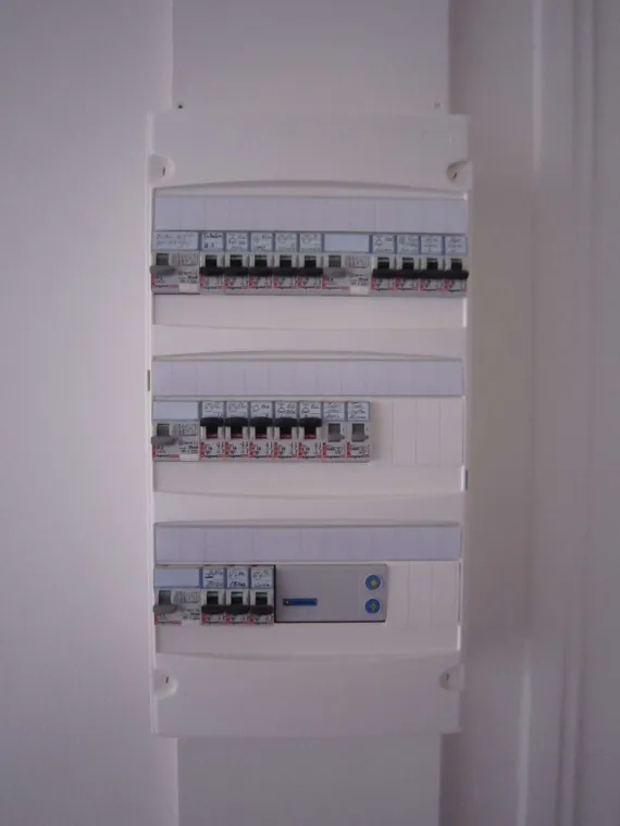 Installation et mise aux norme d'un tableau électrique , Narbonne, CLIM ELEC SERVICE